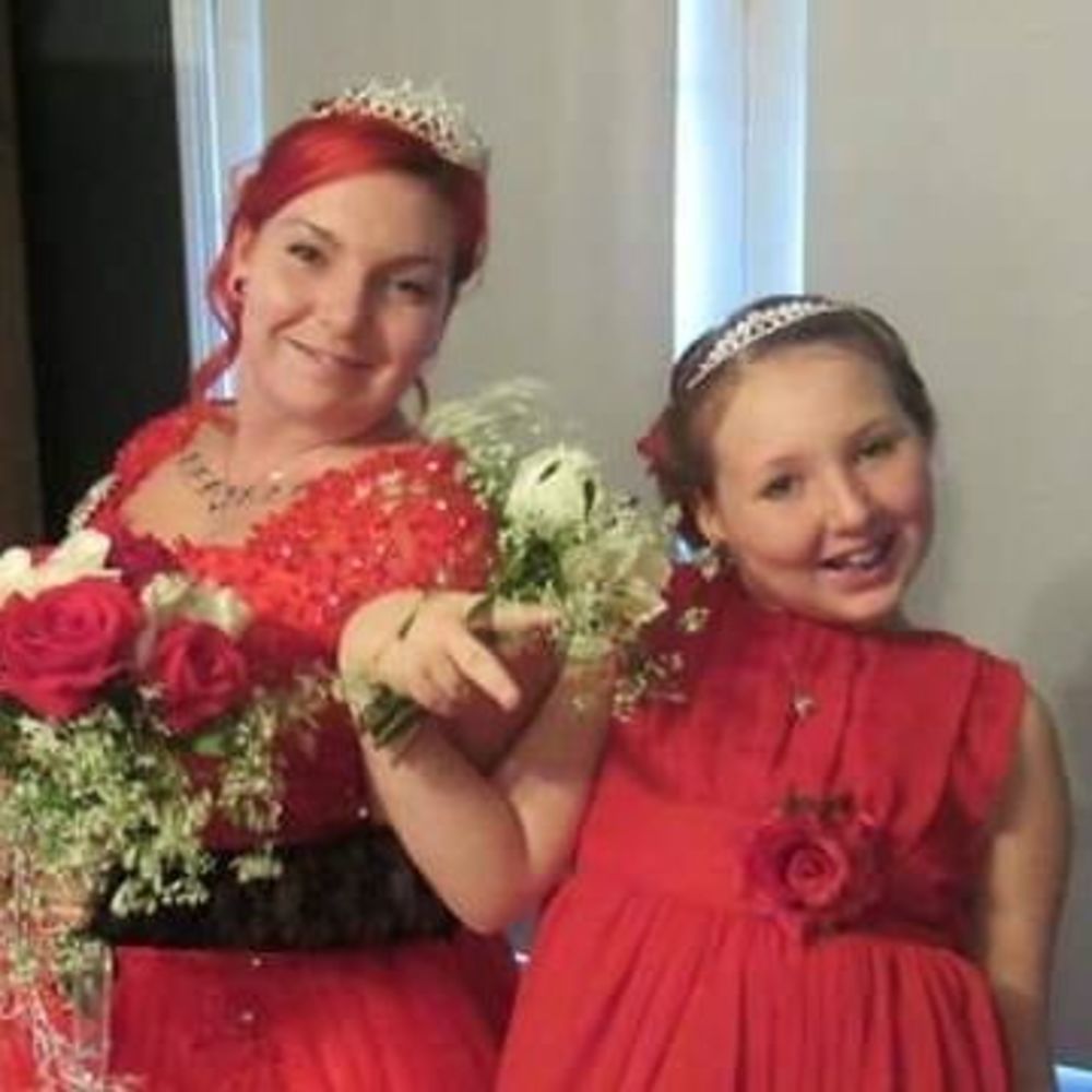 Meet your Posher, Niki